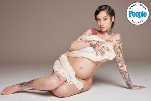 Pregnant Bhad Bhabie 022724 tout 536eeb53b1a04f75ad156a6df2c02030