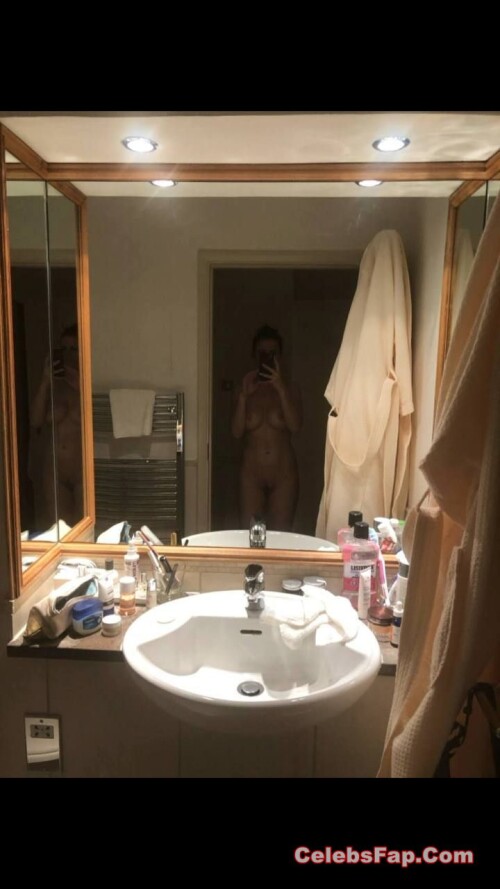 Hayley Atwell nude leaked photos 005