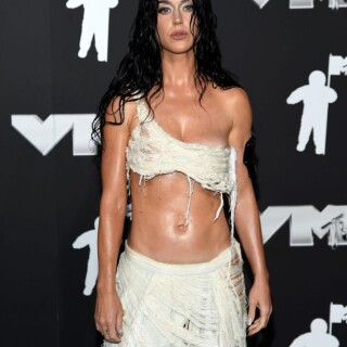 katy-perry-sexy-braless-look-mtv-vmas-020-714x1000.th.jpeg